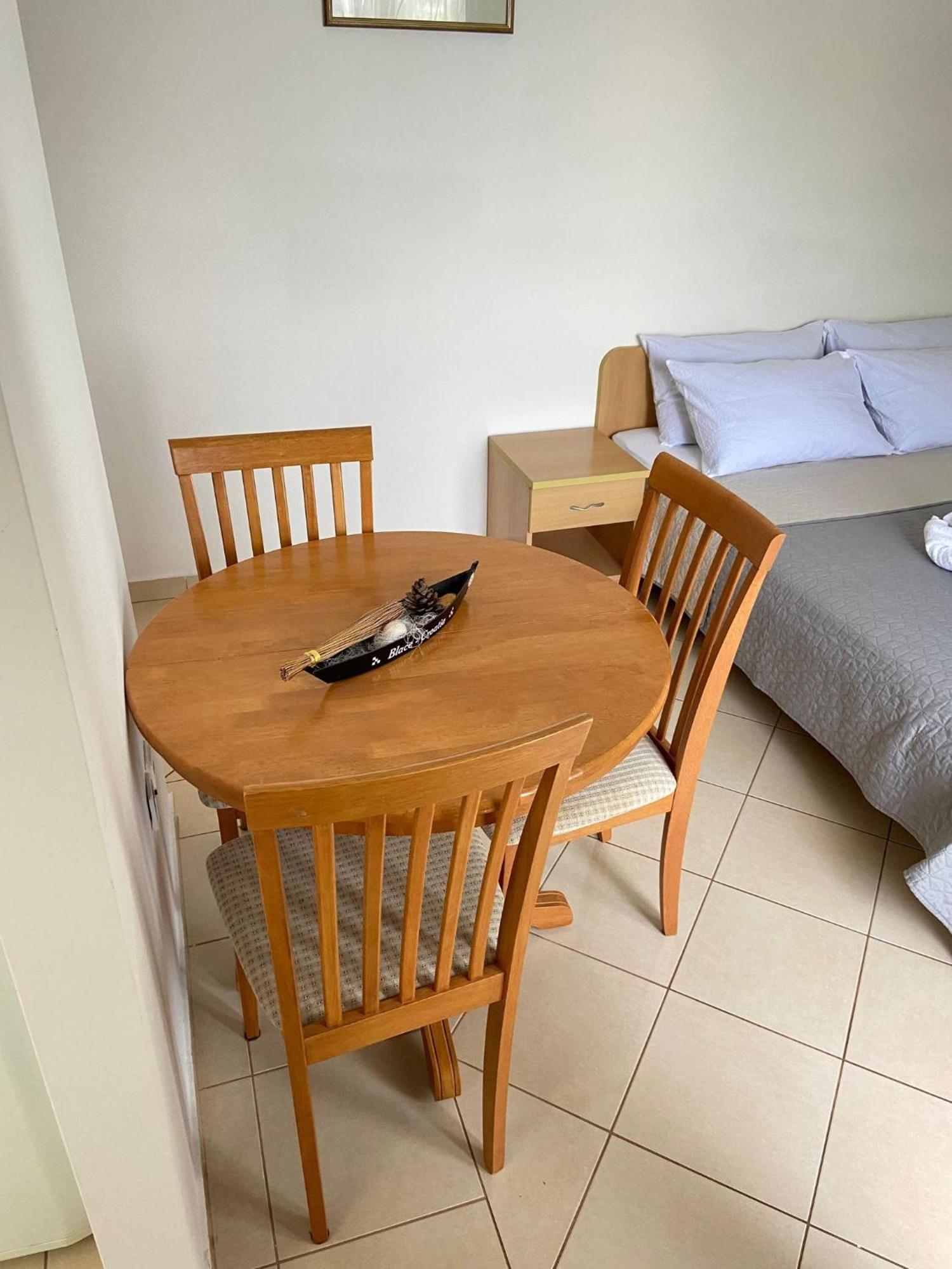 Apartments Tiho & Jelena بلاتشي المظهر الخارجي الصورة